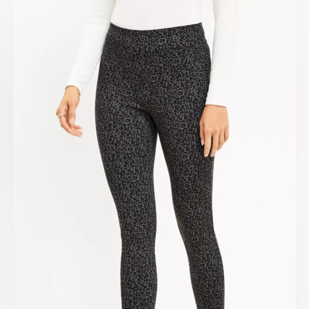 Loft Petites Gray Leopard Print Pull On Leggings Pants Size MP Animal‎ Print